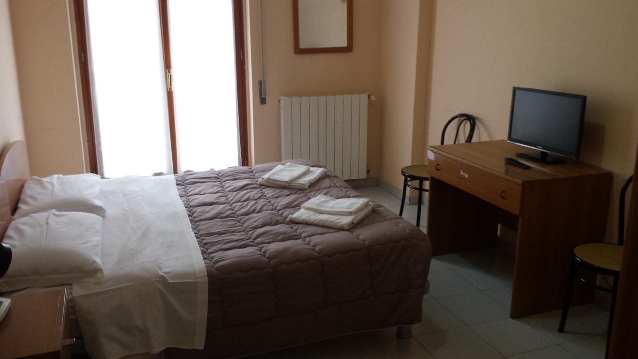 Albergo Italia Lavello Eksteriør billede